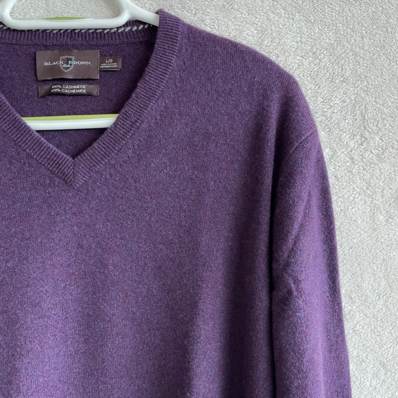 Black Brown 1826 100% Cashmere V Neck Sweater. - Picture 4 of 6